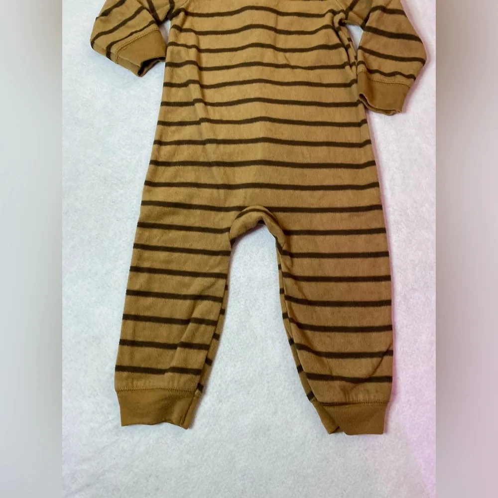 Carter's Brown Striped one piece Pajama Hood front pocket full Zipper Size 18m